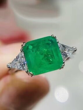 Lab Emerald Green Three-Stone Cocktail Ring Size 7 Sterling Silver